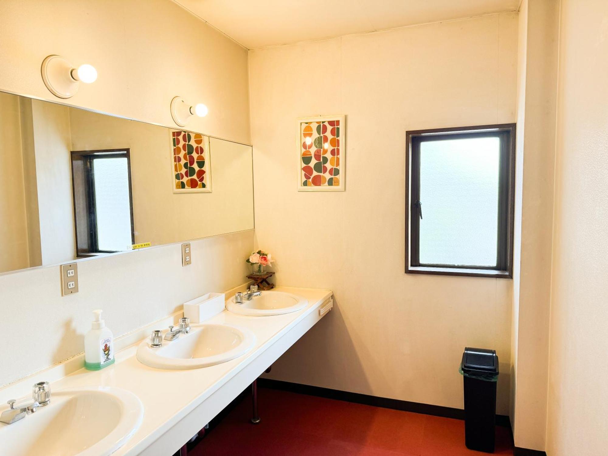Belle Vue Nishiura Villa Minamiuonuma Exteriör bild